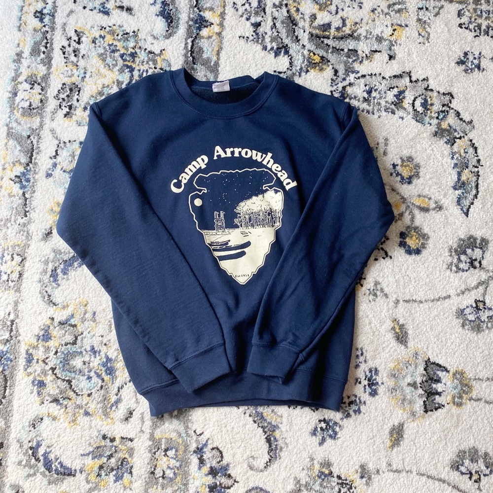Small Dark Blue Camp Arrowhead Sweatshirt Pullover